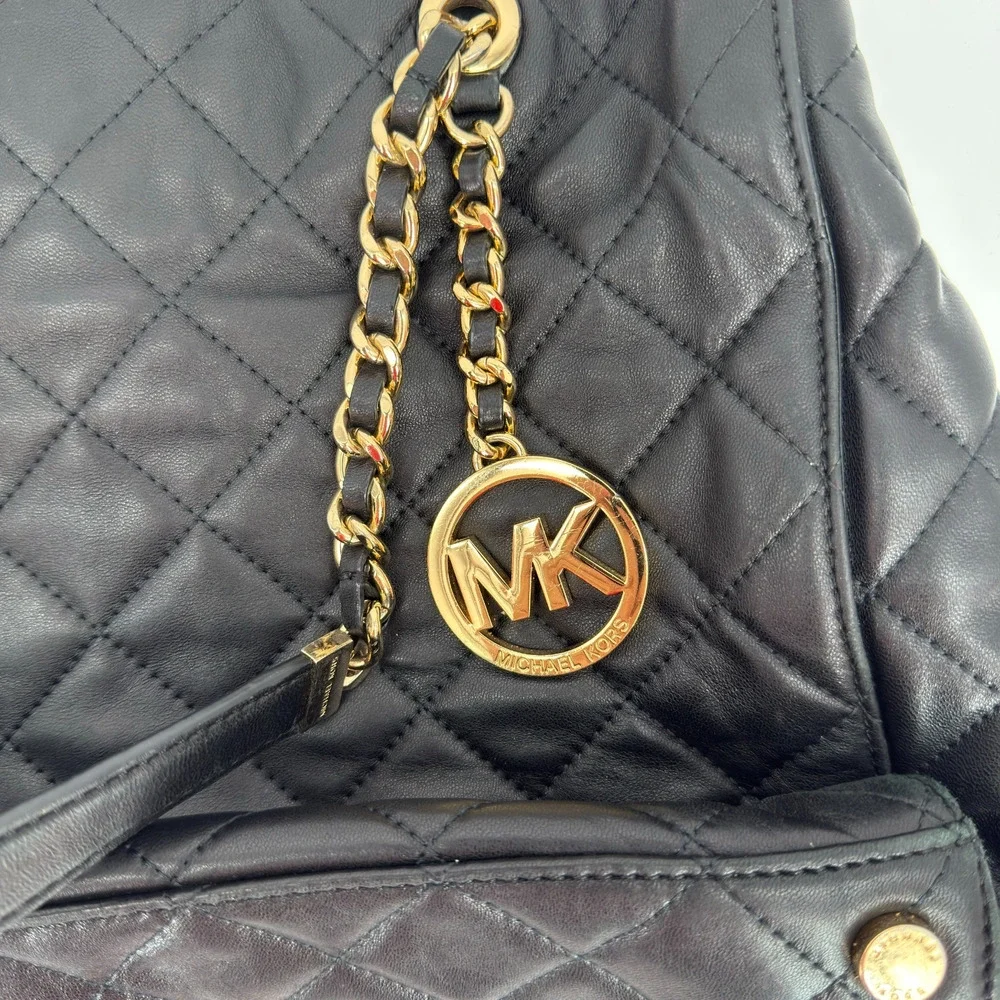 MICHAEL KORS Black Quilted Leather Shoulder Bag Purse Gold Chain Strap 13.5